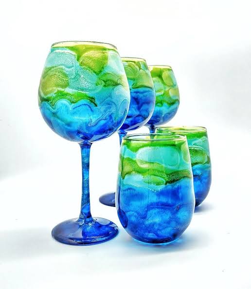 Bundaberg Decorate Wine glasses with alcohol ink 21st June deposit only